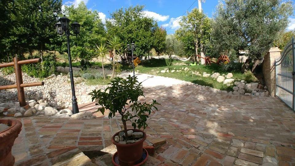 Casale Del Sole Panzió Cepagatti Kültér fotó