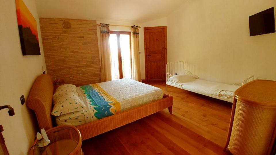 Casale Del Sole Panzió Cepagatti Kültér fotó